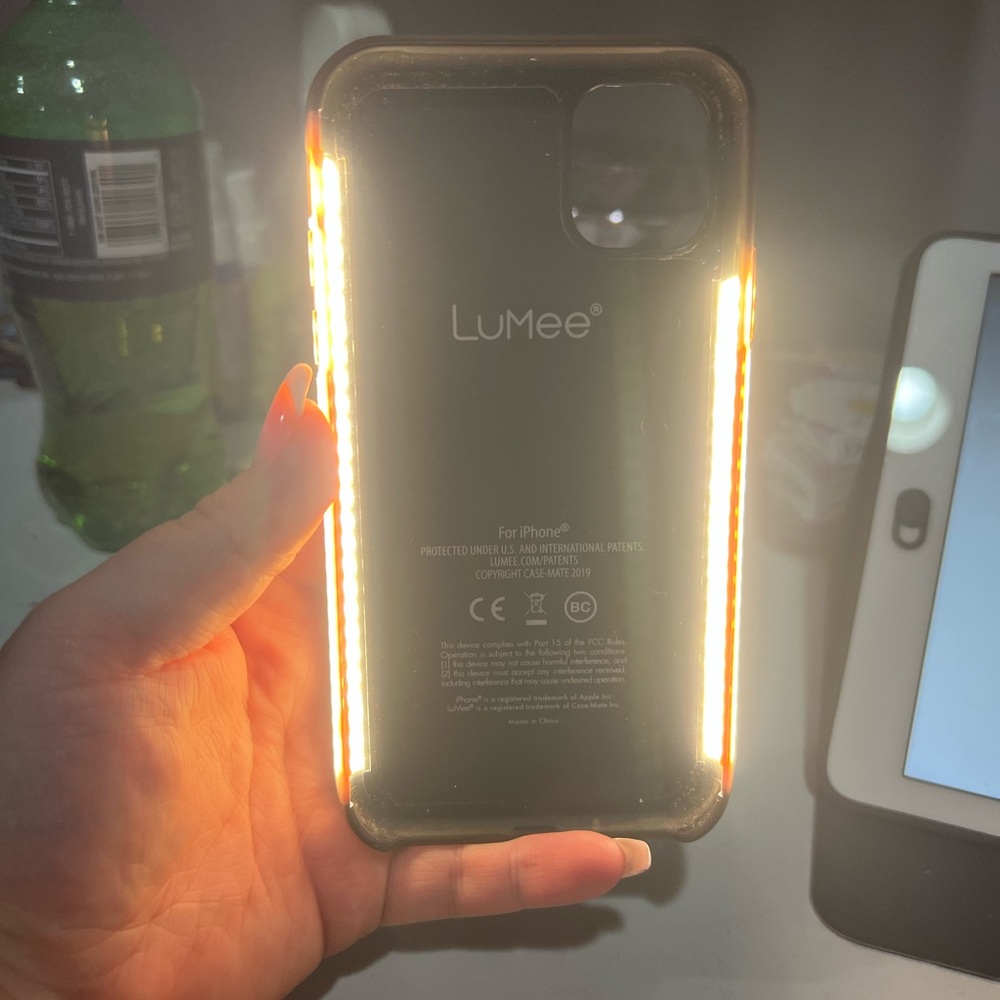 iPhone 11 LuMee Light case